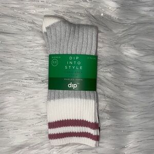 DIP into Style Women's Marled Yarn Cabin Crew Socks size 6-10